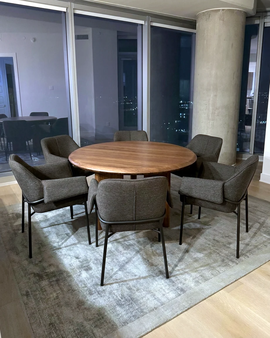 Amenity lounge